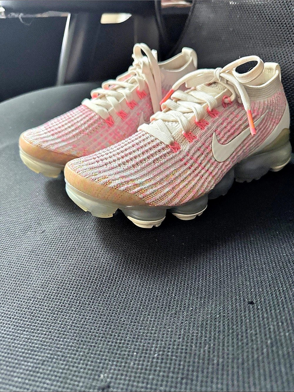 Women’s Nike Air VaporMax Flyknit 3 "Pink Rise" Women's Pink & White Athletic S